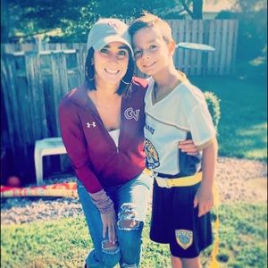 Meet your Posher, Caitlin